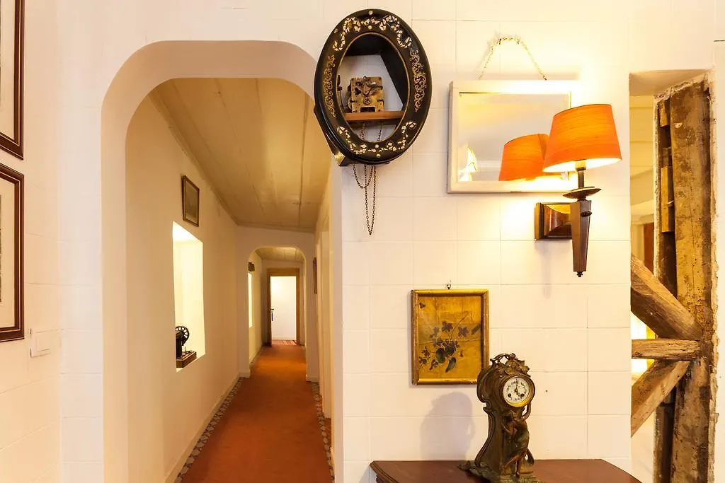 Old Lisbon Apartments